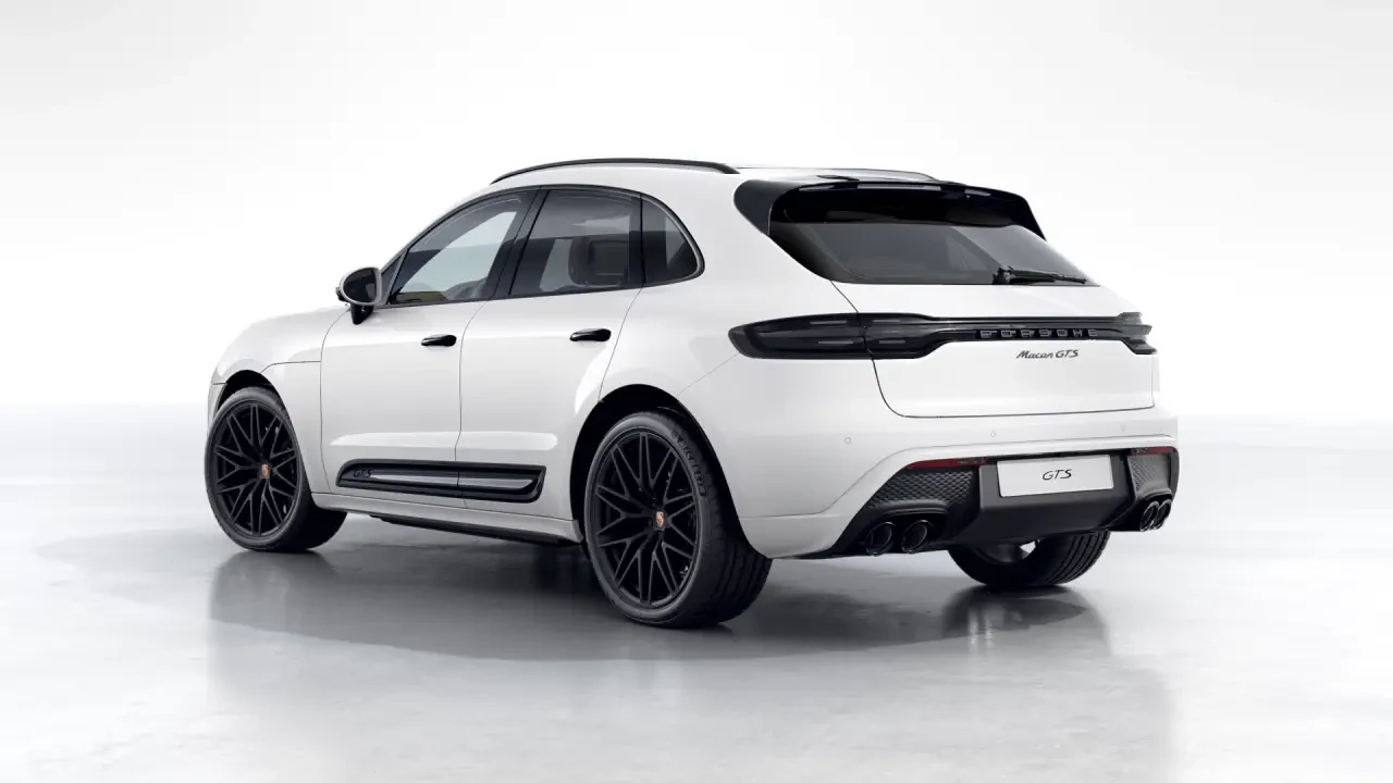2026 Porsche Macan GTS - Image 24 of 30