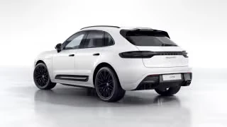 2026 Porsche Macan GTS - Image 17 of 30