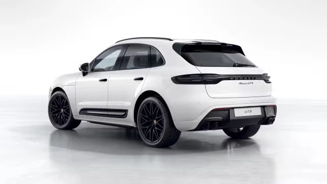 2026 Porsche Macan GTS - Image 18 of 30
