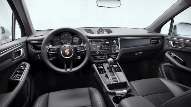2026 Porsche Macan GTS - Image 26 of 30