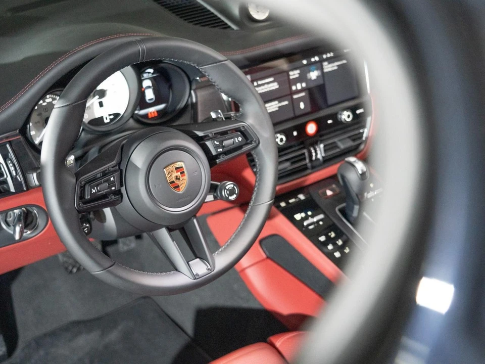 2026 Porsche Macan GTS - Image 16 of 30