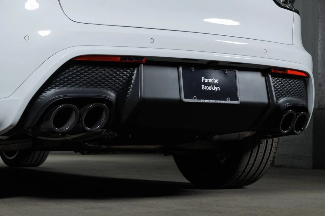 2026 Porsche Macan GTS - Image 5 of 5