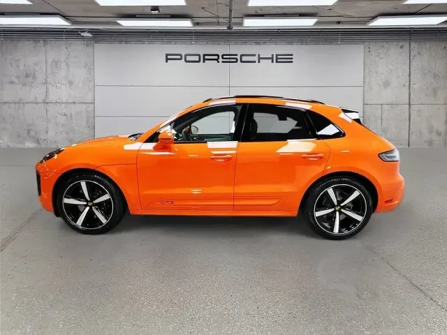2026 Porsche Macan GTS - Image 14 of 31