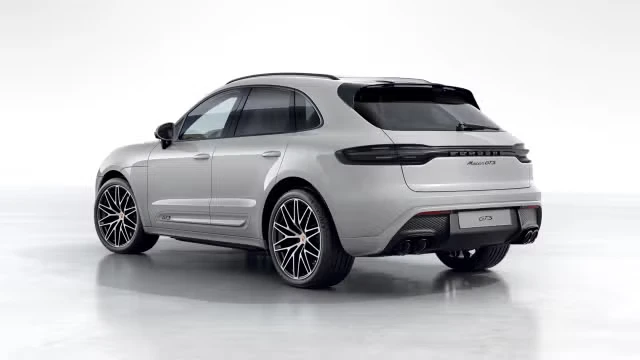 2026 Porsche Macan GTS - Image 18 of 31