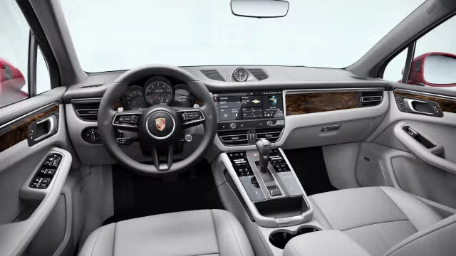 2026 Porsche Macan GTS - Image 26 of 30