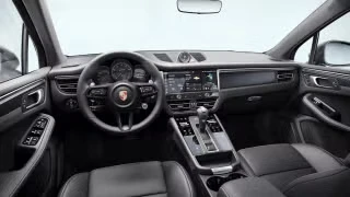 2026 Porsche Macan GTS - Image 25 of 31