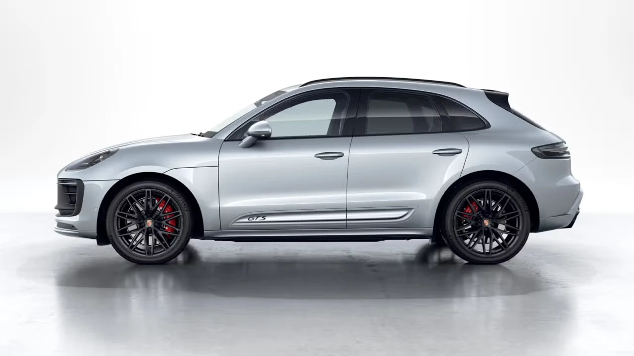 2026 Porsche Macan GTS - Image 12 of 31