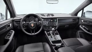 2026 Porsche Macan GTS - Image 25 of 31