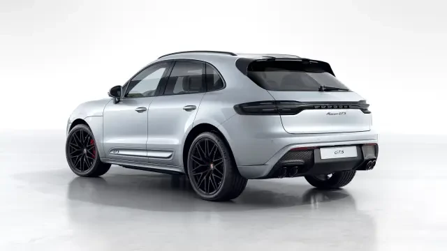 2026 Porsche Macan GTS - Image 22 of 31