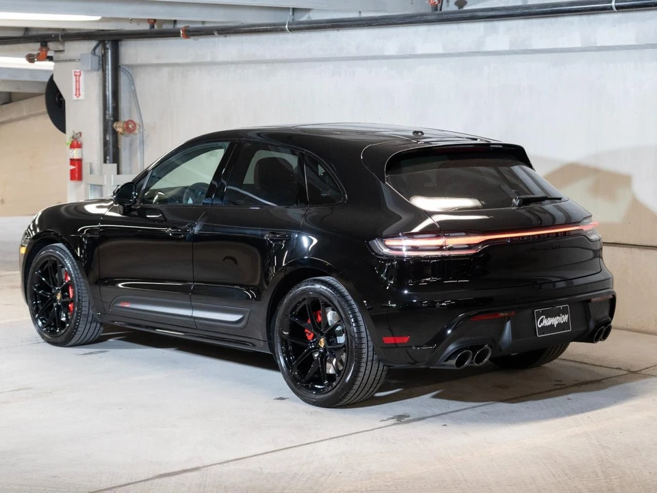 2026 Porsche Macan GTS - Image 3 of 29