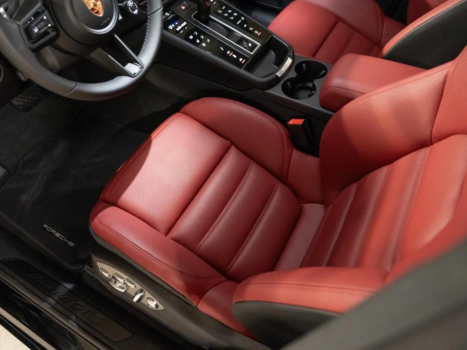 2026 Porsche Macan GTS - Image 14 of 29