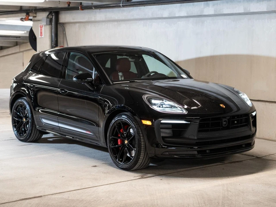 2026 Porsche Macan GTS - Image 7 of 29