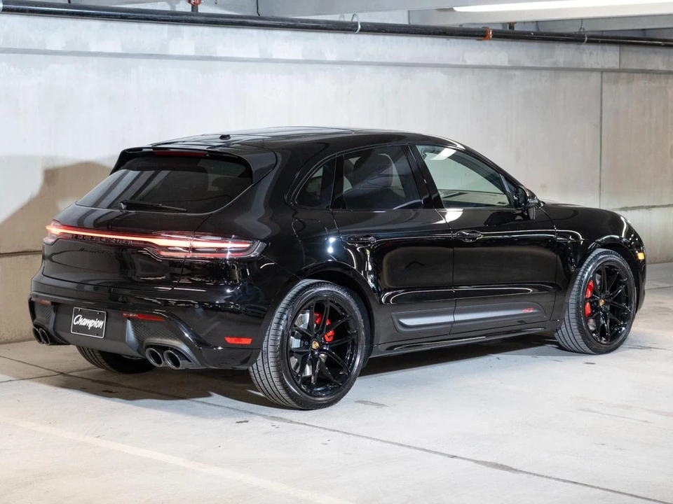 2026 Porsche Macan GTS - Image 9 of 29