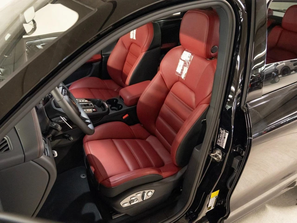 2026 Porsche Macan GTS - Image 5 of 29