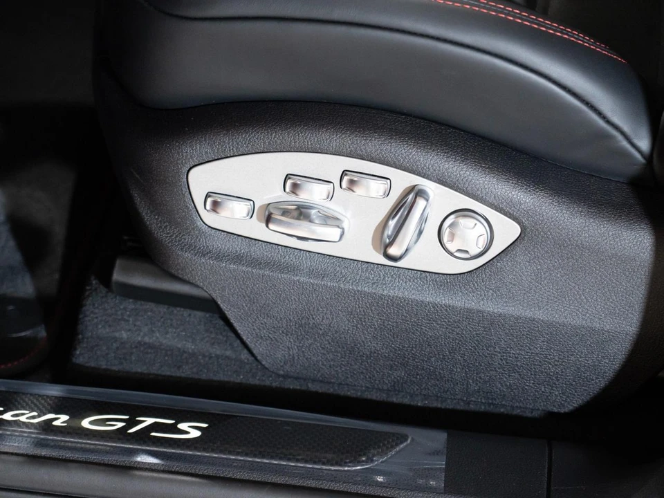 2026 Porsche Macan GTS - Image 13 of 29