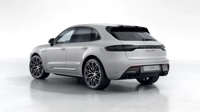 2026 Porsche Macan GTS - Image 22 of 31