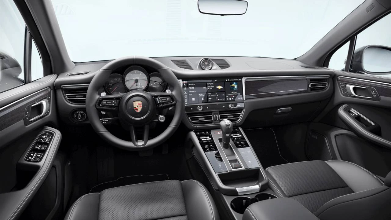 2026 Porsche Macan GTS - Image 9 of 10