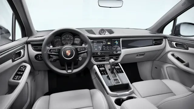 2026 Porsche Macan GTS - Image 30 of 31