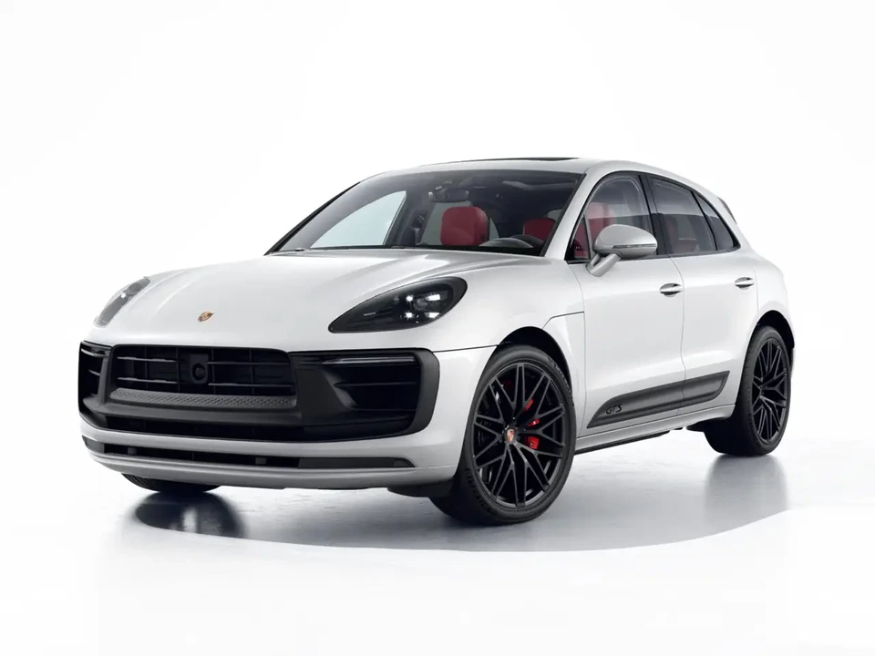 2026 Porsche Macan GTS - Image 8 of 31