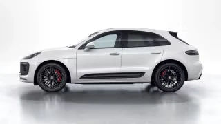 2026 Porsche Macan GTS - Image 9 of 31
