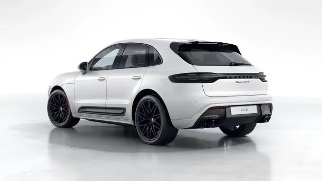 2026 Porsche Macan GTS - Image 22 of 31