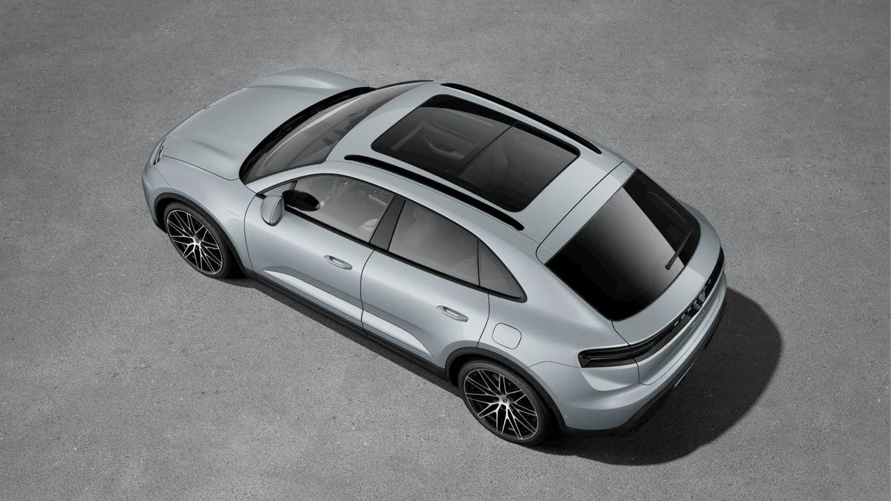 2026 Porsche Macan Electric - Image 4 of 10
