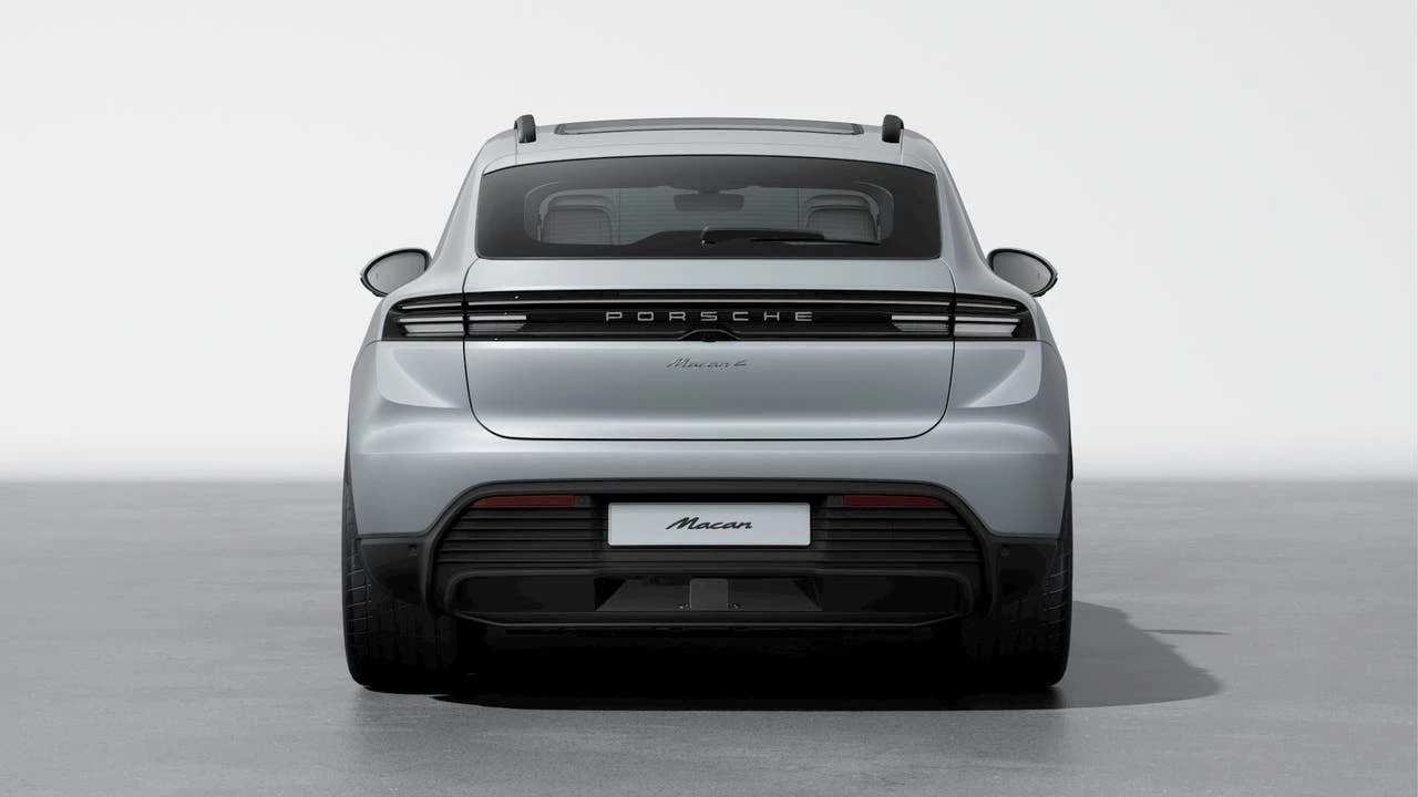 2026 Porsche Macan Electric - Image 7 of 10