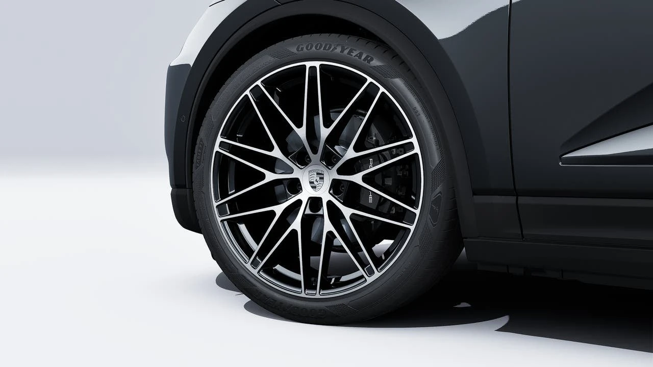 2026 Porsche Macan Electric - Image 10 of 14