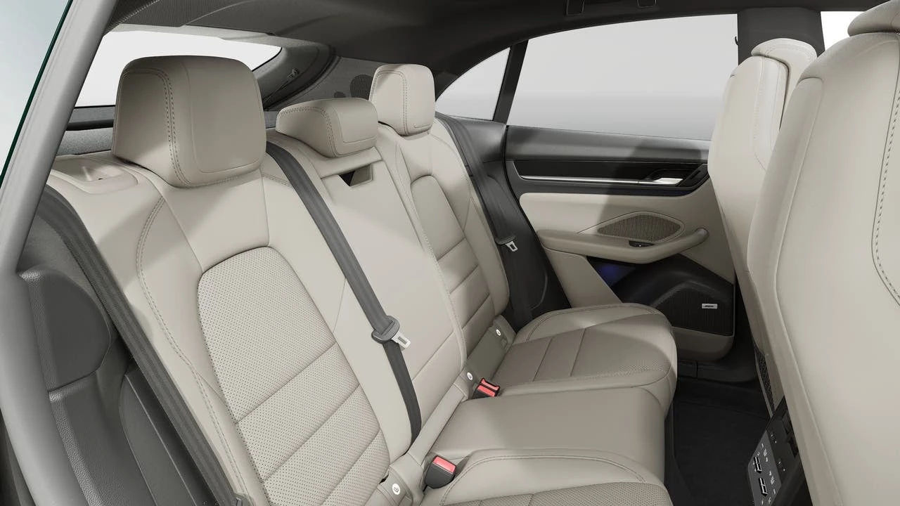 2026 Porsche Macan Electric - Image 13 of 14