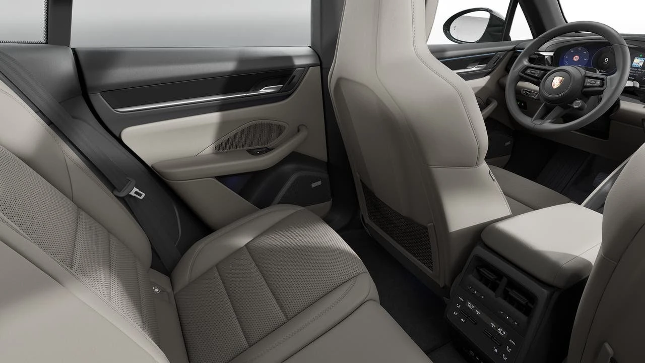 2026 Porsche Macan Electric - Image 14 of 14