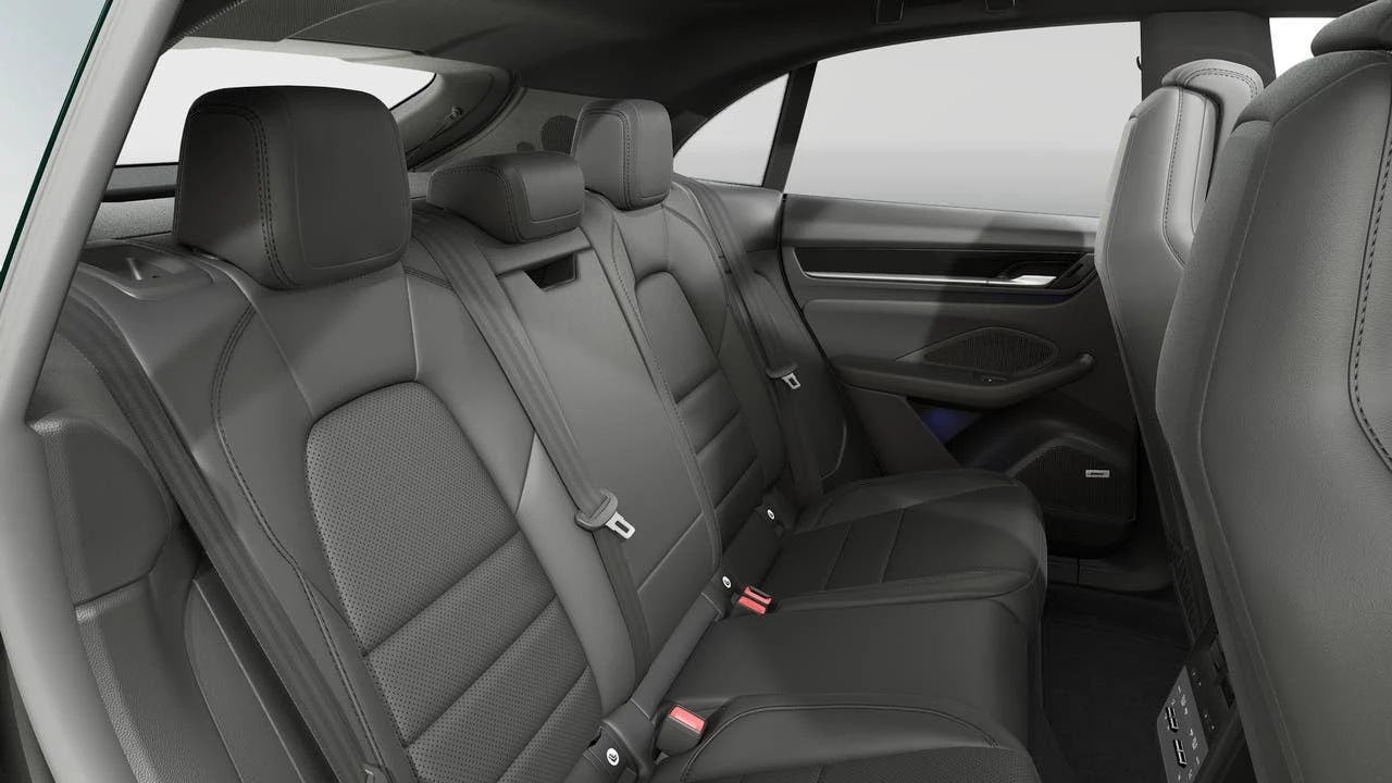 2026 Porsche Macan Electric - Image 13 of 14