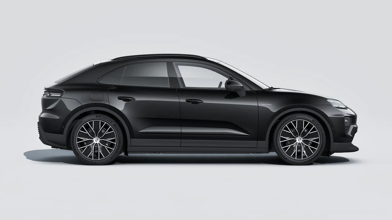 2026 Porsche Macan Electric - Image 6 of 14