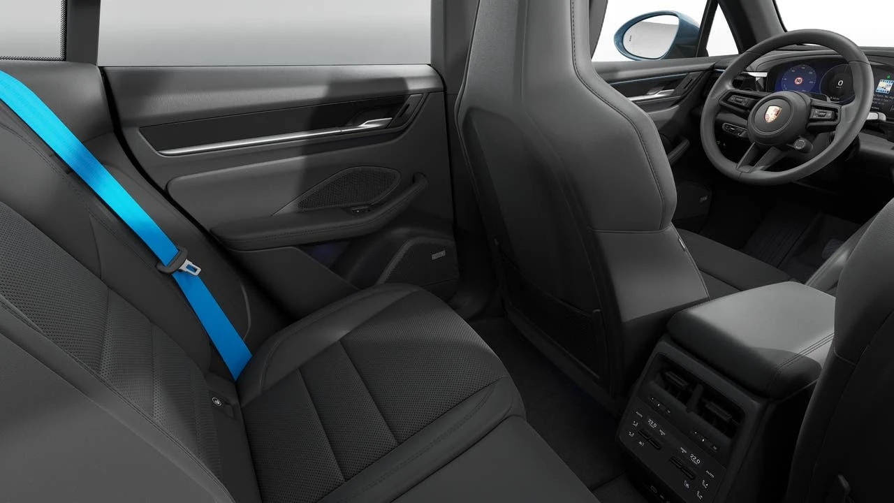 2026 Porsche Macan Electric - Image 14 of 14