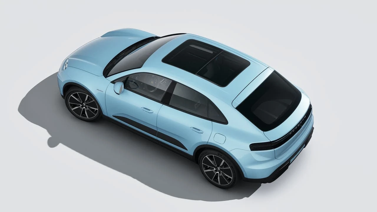 2026 Porsche Macan Electric - Image 4 of 14