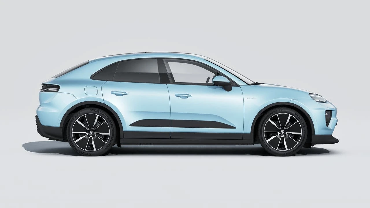 2026 Porsche Macan Electric - Image 6 of 14