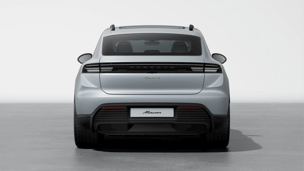 2026 Porsche Macan Electric - Image 7 of 10