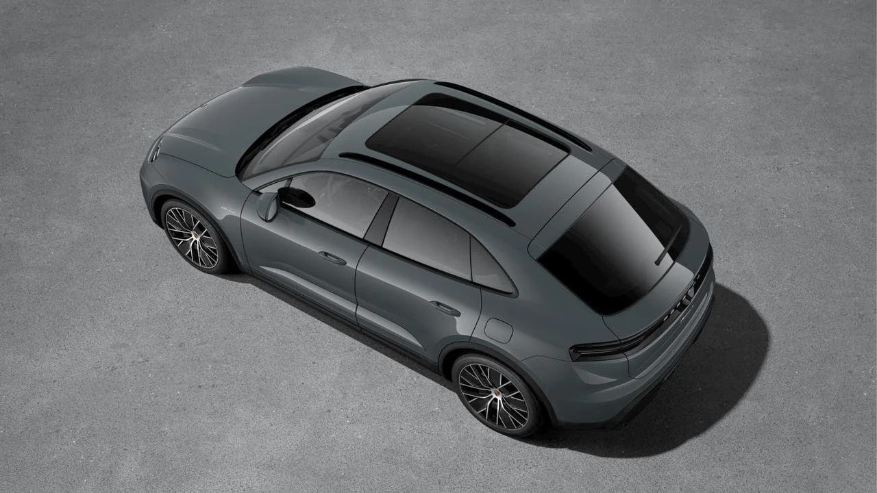 2026 Porsche Macan Electric - Image 4 of 10