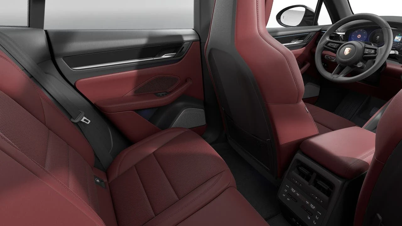2026 Porsche Macan Electric - Image 14 of 14