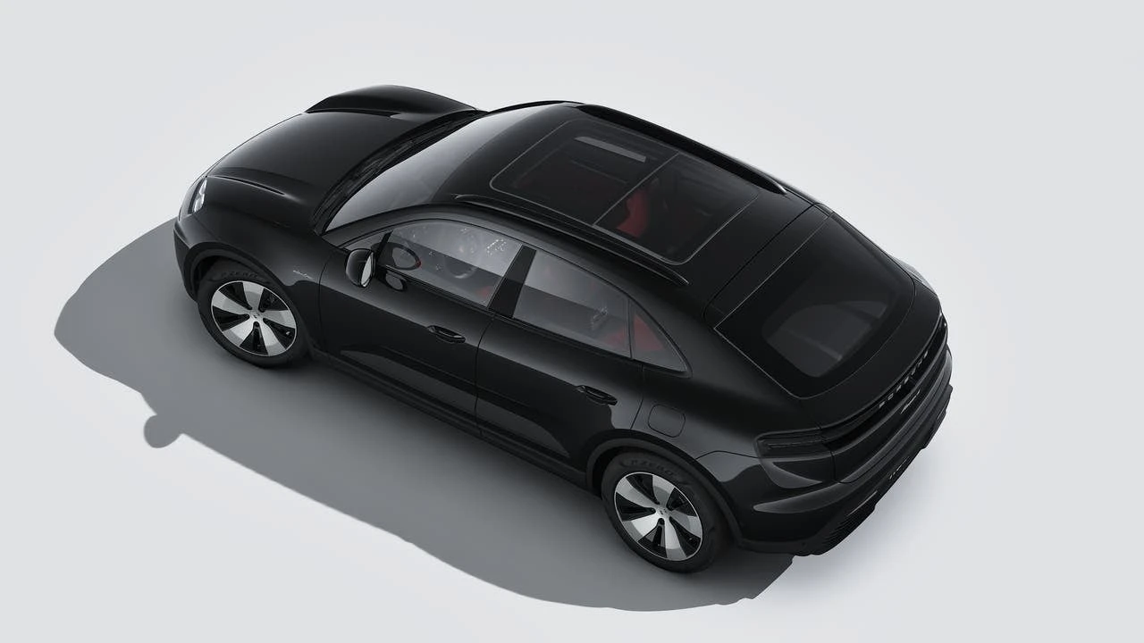2026 Porsche Macan Electric - Image 4 of 14