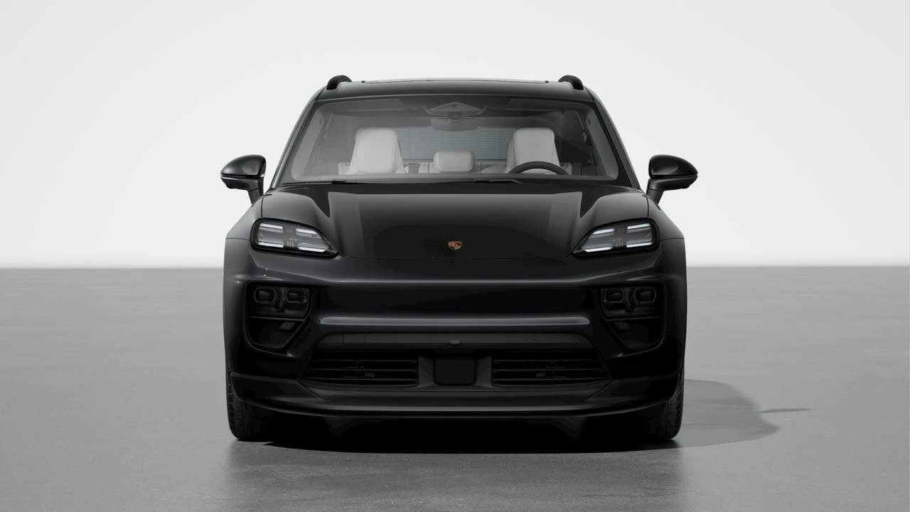 2026 Porsche Macan Electric - Image 8 of 10