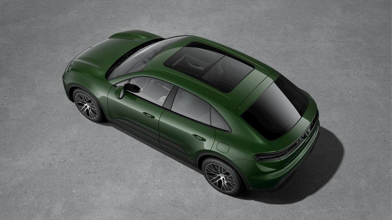 2026 Porsche Macan Electric - Image 4 of 10