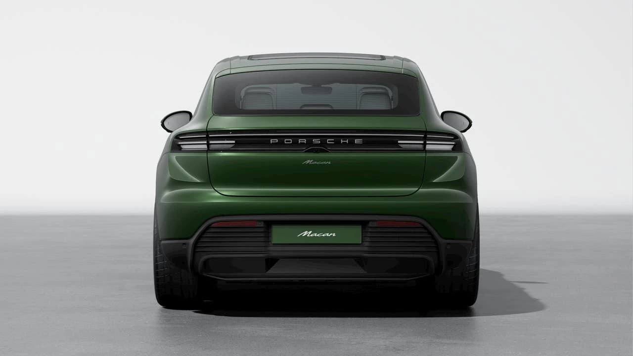 2026 Porsche Macan Electric - Image 7 of 10