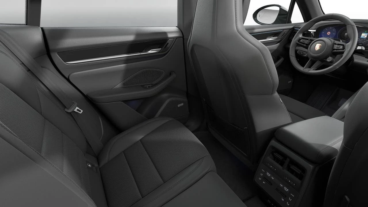 2026 Porsche Macan Electric - Image 14 of 14