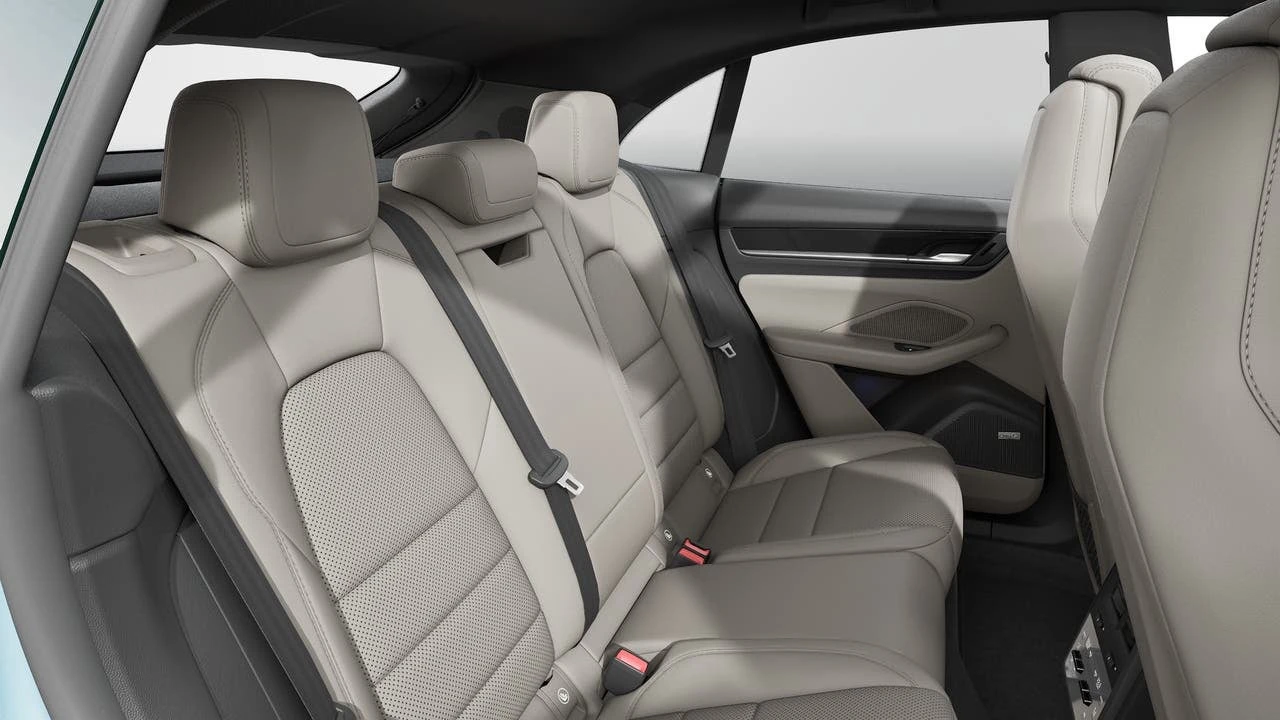 2026 Porsche Macan Electric - Image 13 of 14