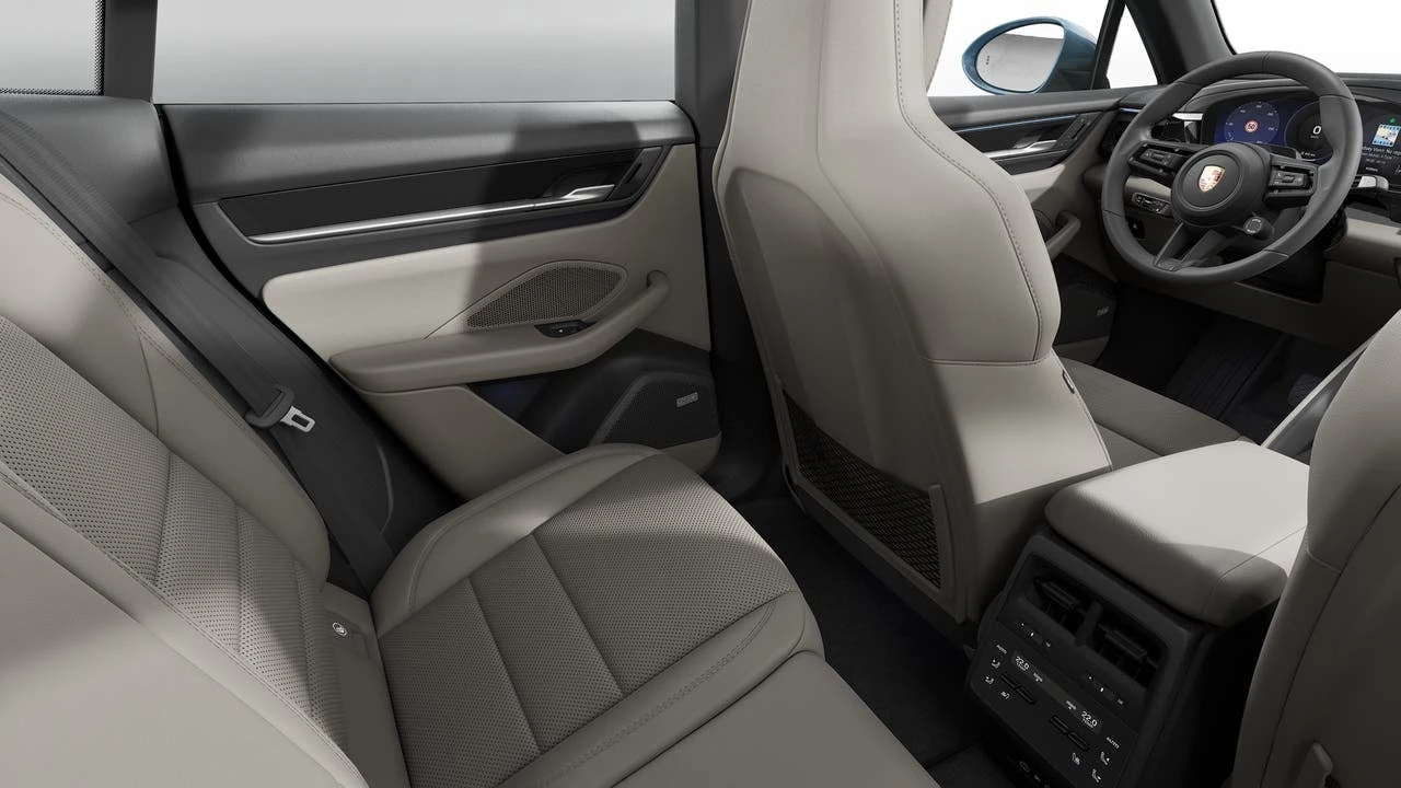 2026 Porsche Macan Electric - Image 14 of 14