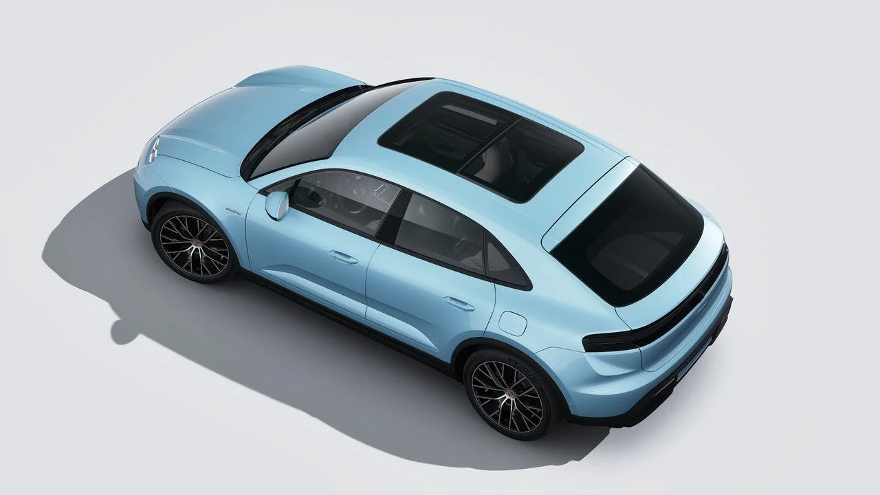 2026 Porsche Macan Electric - Image 4 of 14