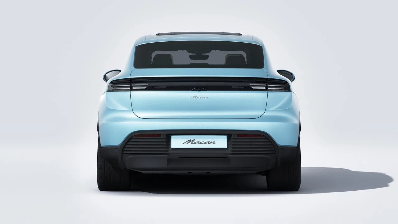 2026 Porsche Macan Electric - Image 7 of 14