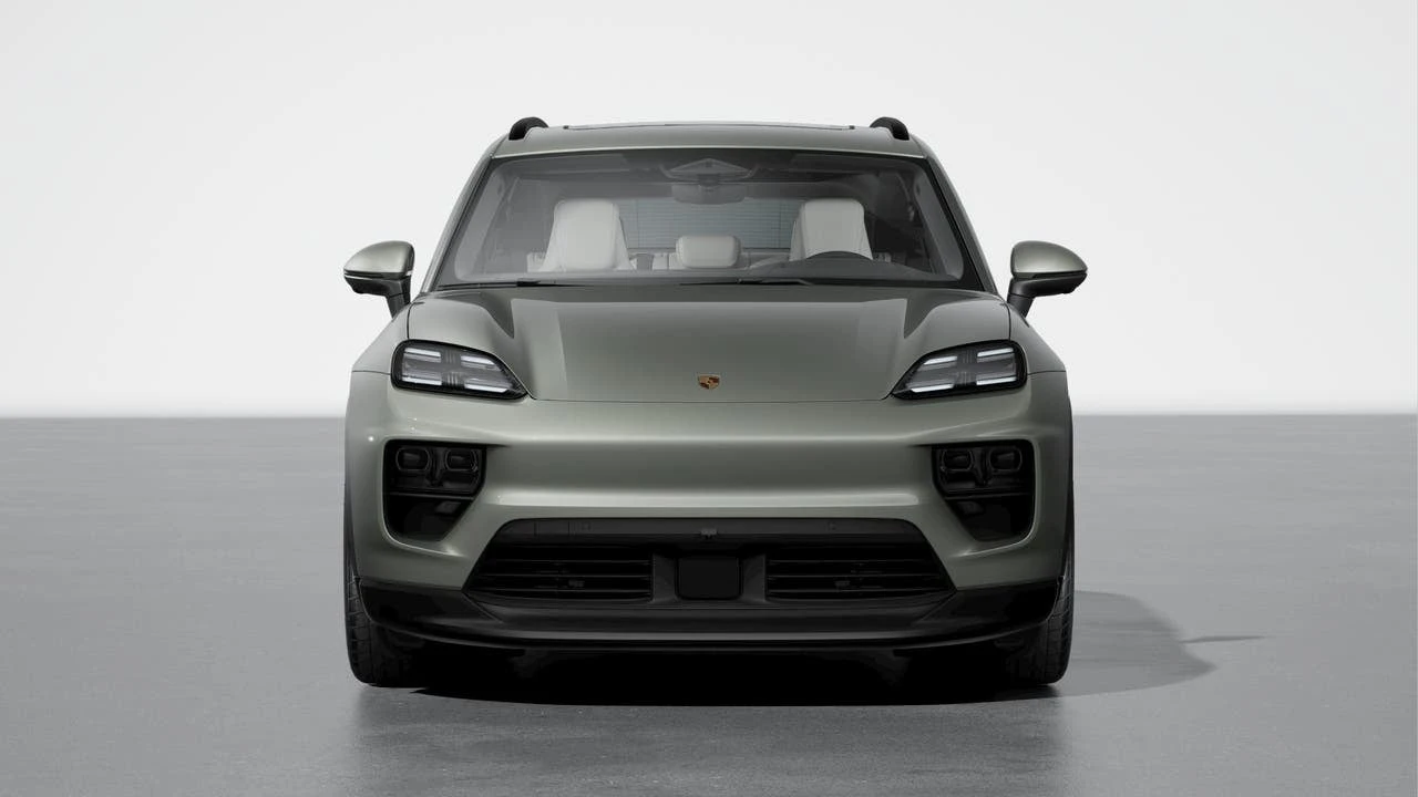 2026 Porsche Macan Electric - Image 8 of 10