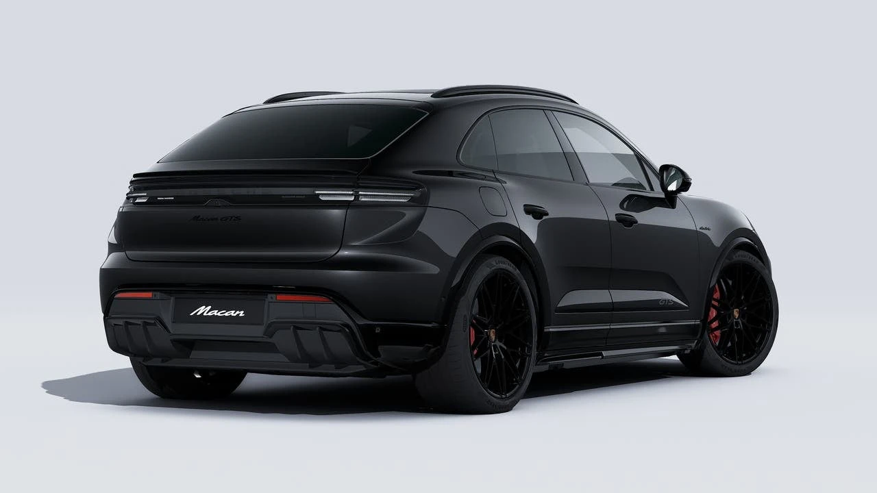 2026 Porsche Macan GTS - Image 9 of 14