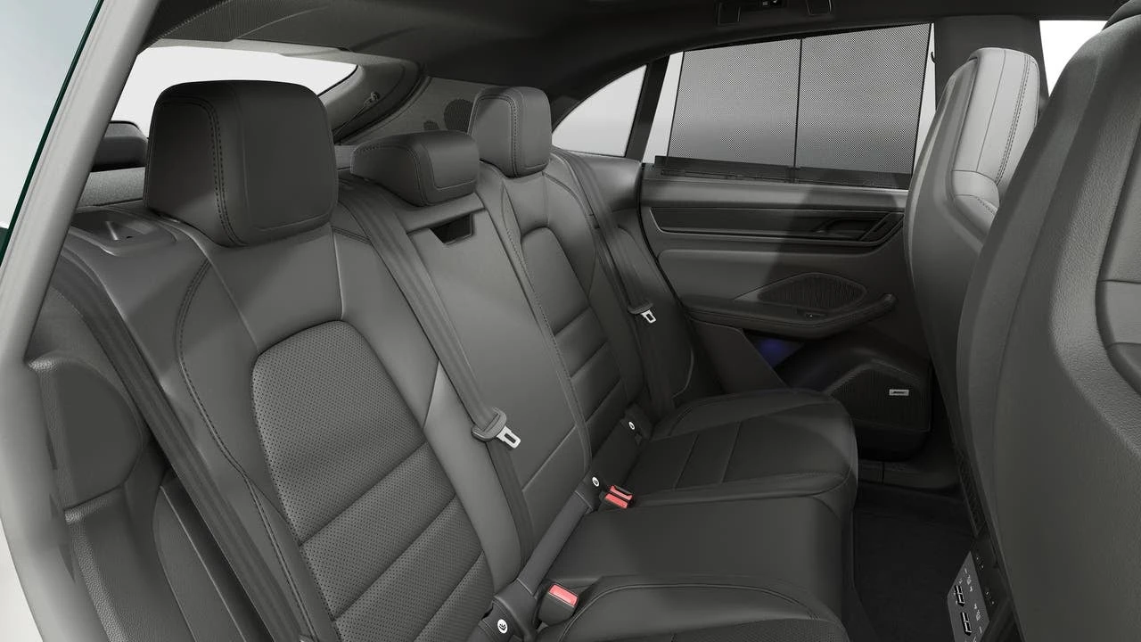 2026 Porsche Macan GTS - Image 13 of 14